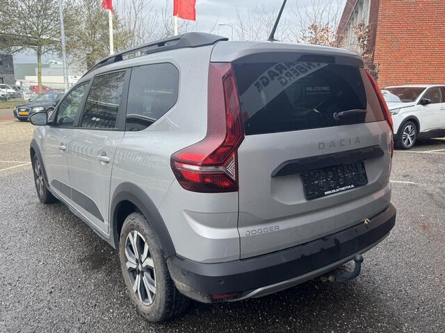 Dacia Jogger 1.0 TCe 110 Extreme 5p. // TREKHAAK // NAVI // CAMERA // PDC // DODENHOEK SENSOR // CRUISE // APPLE CARPLAY - ANDROID AUTO //