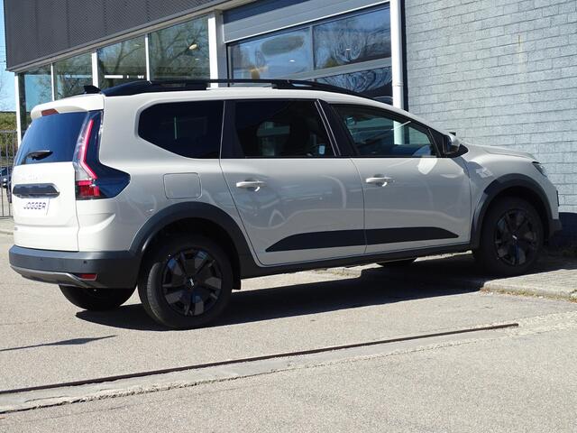 Dacia Jogger 1.0 TCe 110 expression 7p. NU 7 JAAR GARANTIE! / PACK COMFORT / METALLIC LAK