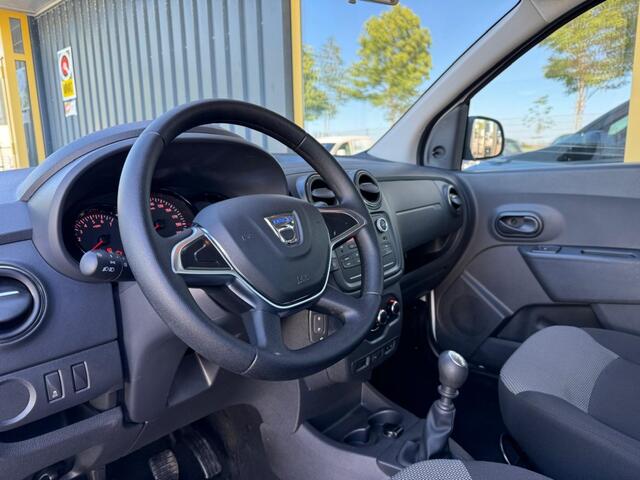 Dacia LODGY 1.3 TCe Essent 7p. | BOVAG GARANTIE