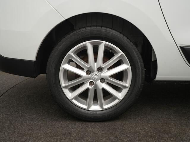 Dacia LODGY TCe 130 Comfort - RIJKLAARPRIJS - 7-persoons! - Airco - Cruise Control - DAB - Navigatiesysteem