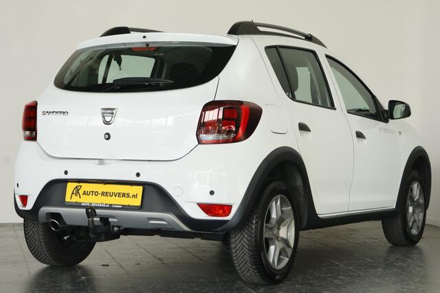 Dacia SANDERO 0.9 TCe Stepway / Navi / Cruisecontrol / Allseason / Trekhaak