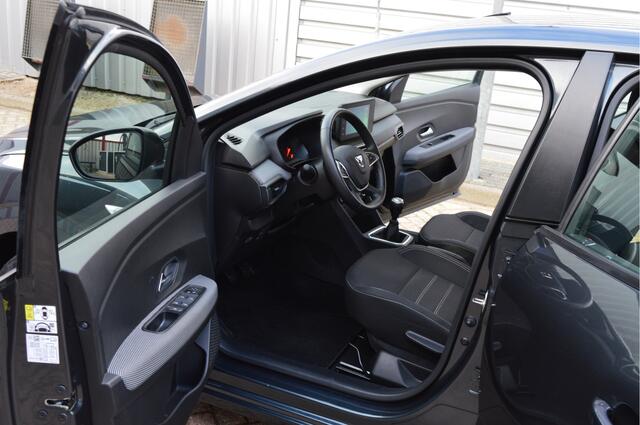 Dacia SANDERO 1.0 TCe 90 Comfort O.a: Navi, Clima, Cruise, PDC, Camera, Carplay, Etc. All-in prijs!