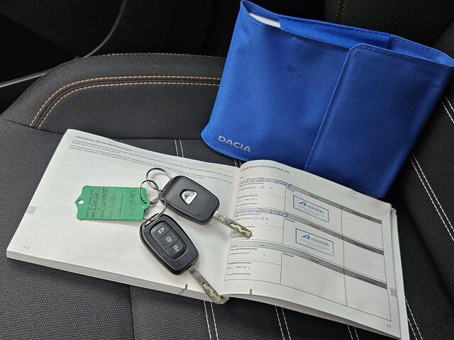 Dacia SANDERO 1.0 Bi-Fuel Comfort / 1e Eigenaar / Dealer Onderhouden / Trekhaak / Navigatie / Apple Carplay & Android Auto / Climate Control / Parkeersensoren /