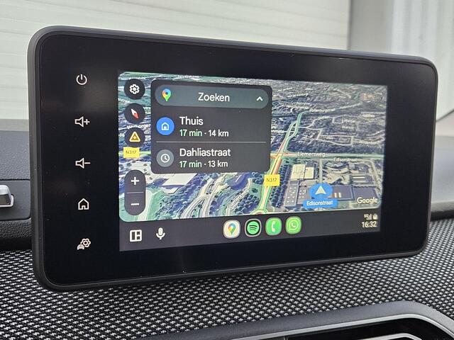 Dacia SANDERO 1.0 ECO-G Expression / 1e Eigenaar / Trekhaak / Apple Carplay & Android Auto / Climate Control / Lichtmetalen Velgen / Parkeersensoren / Airco / Cruise Control /