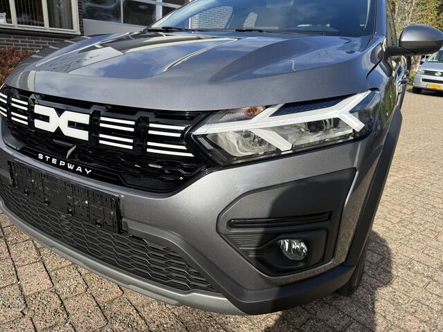 Dacia SANDERO Stepway 1.0 TCe 90 Expression Automaat