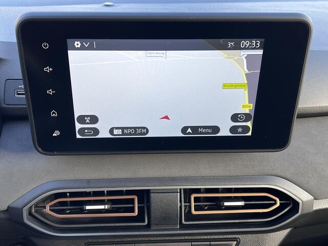 Dacia SANDERO Stepway 1.0 TCe 90 Extreme Automaat / Fabrieksgarantie tot 06-2028 / Navigatie / Apple Carplay Android / Achteruitrijcamera / 16" LM wielen /