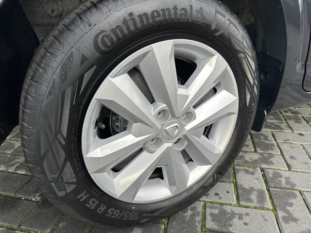 Dacia SANDERO 1.0 TCe 90 Comfort | TREKHAAK | CAMERA | PARKEERSENSOREN | AIRCO | CRUISE CONTROL | NAVIGATIE | CARPLAY