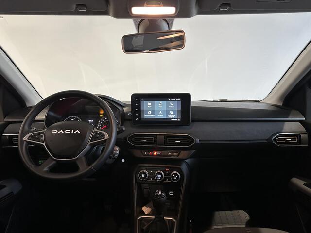 Dacia SANDERO Stepway 1.0 TCe 100 ECO-G Up&Go ALL-SEASON BANDEN | NAVIGATIE | ACHTERUITRIJCAMERA | PARKEERSENSOREN VOOR&ACHTER