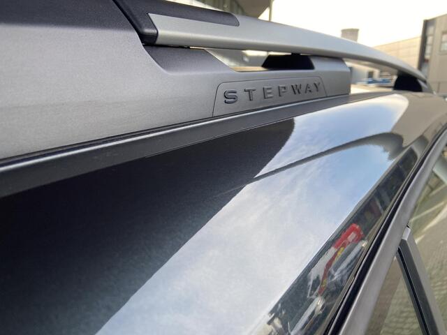 Dacia SANDERO Stepway 1.0 TCe 90 Comfort / AIRCO / NAVIGATIE / PDC / APPLE & ANDROID CARPLAY /