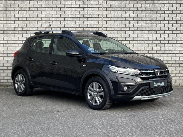Dacia SANDERO Stepway 1.0 TCe 90 Comfort | Dealer Onderhouden | Apple CarPlay / Android Auto | Parkeersensoren | Cruise Control |
