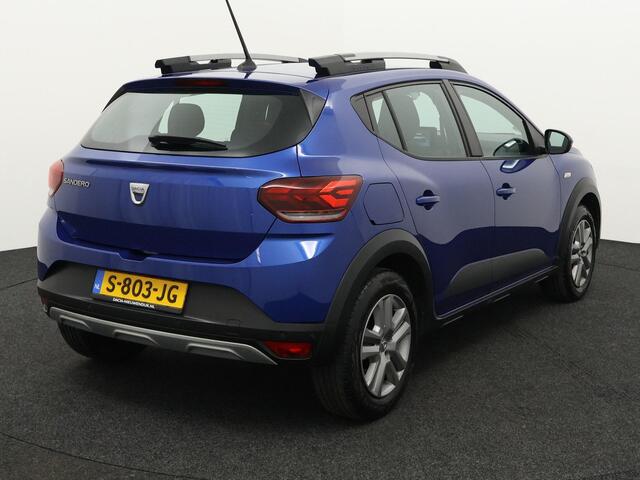 Dacia SANDERO Stepway 1.0 TCe 90 Comfort PARKEERSENSOREN + CAMERA / NAVIGATIE / DODEHOEK DETECTIE /
