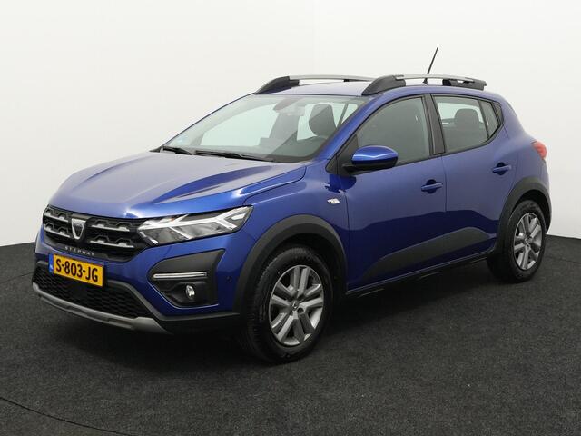 Dacia SANDERO Stepway 1.0 TCe 90 Comfort PARKEERSENSOREN + CAMERA / NAVIGATIE / DODEHOEK DETECTIE /
