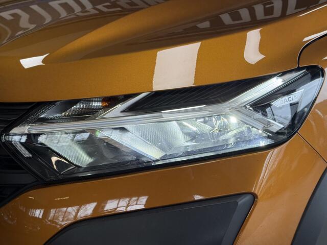 Dacia SANDERO Stepway 1.0 TCe 90 AUT Comfort | Navi | Camera | Clima | Carplay | Cruise control | PDC | LED | 100% Dealer onderhouden!