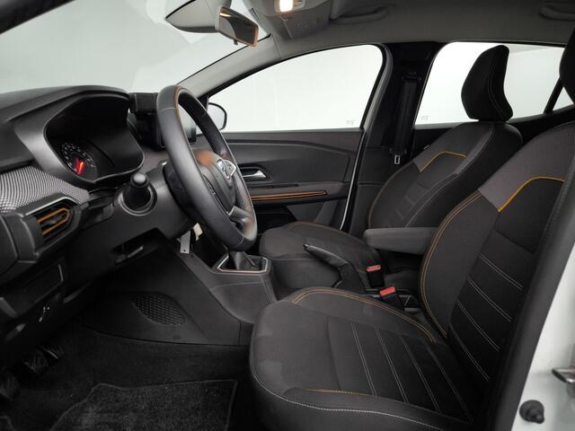 Dacia SANDERO Stepway 1.0 TCe 90 Comfort | NAP | Navigatie | Achteruitrijcamera | DAB | Cruise Control | Airco | LED |