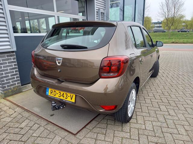 Dacia SANDERO 0.9 TCe AUTOMAAT Laureate - AIRCO - TREKHAAK - CRUISE - BLUETOOTH