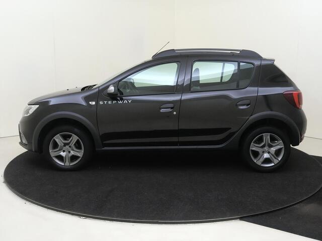 Dacia SANDERO 0.9 TCe 90 PK SL Stepway | Parkeer pakket | airco | cruise control | lichtmetalen velgen 15" | navigatiesysteem full map |