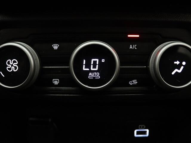 Dacia SANDERO Stepway TCe Expression 90pk Camera | Cruise | Navi | Parkeersens. v+a