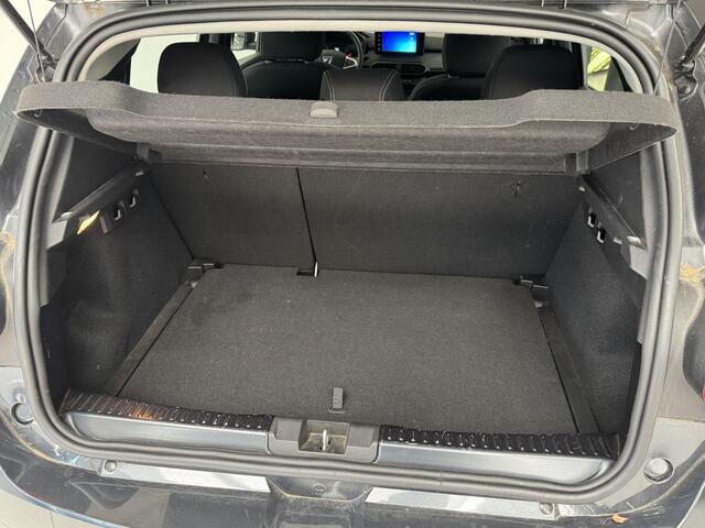 Dacia SANDERO Stepway 1.0 TCe 90 Comfort | Automaat | Trekhaak | Achteruitrijcamera | Cruise Control | Apple CarPlay / Android Auto |