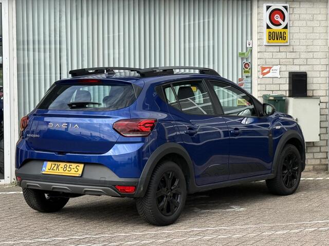 Dacia SANDERO 1.0 TCe 90 Comfort | Navigatie | Achteruitrijcamera | Climate Control | Stoelverwarming | Dodehoek detectie | LED | DAB | Cruise Control | Lichtmetaal |