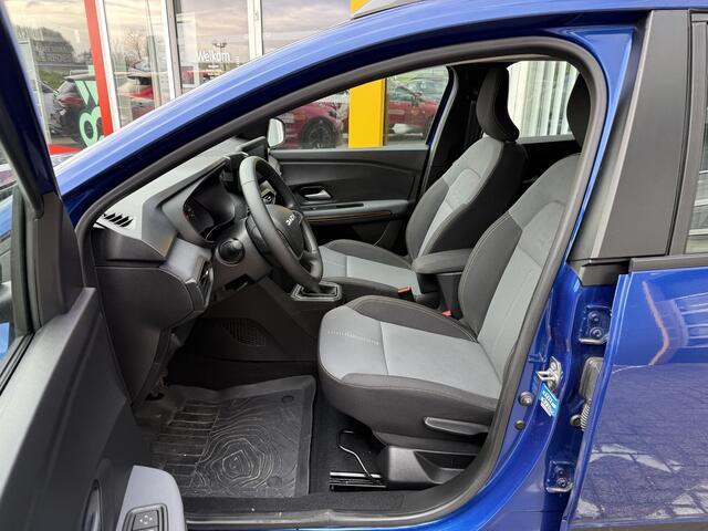 Dacia SANDERO 1.0 TCe 90 Comfort | Navigatie | Achteruitrijcamera | Climate Control | Stoelverwarming | Dodehoek detectie | LED | DAB | Cruise Control | Lichtmetaal |