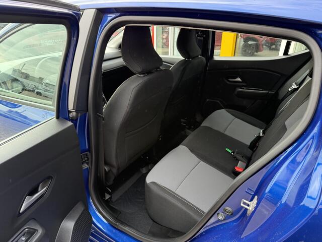 Dacia SANDERO 1.0 TCe 90 Comfort | Navigatie | Achteruitrijcamera | Climate Control | Stoelverwarming | Dodehoek detectie | LED | DAB | Cruise Control | Lichtmetaal |