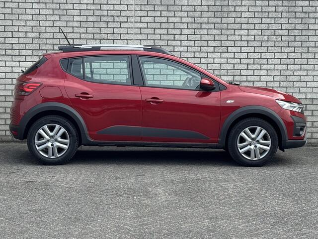 Dacia SANDERO Stepway 1.0 TCe 90 Comfort | Automaat | All-Season banden | Achteruitrijcamera | Navigatie |