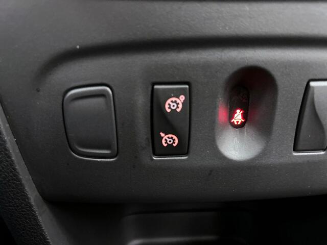 Dacia SANDERO 0.9 TCe AUTOM. SL Stepway CAMERA | NAVI | DAKRAILS | 15"LMV