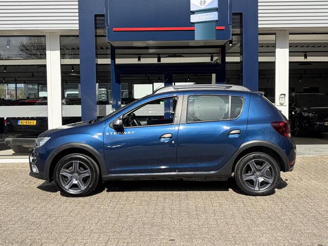 Dacia SANDERO 0.9 TCe Bi-Fuel SL Stepway / NL-Auto / 1e-Eigenaar / Cruise-Control / Trekhaak / Airco / Camera / DAB Radio-Bluetooth / Elektr.-Pakket / PDC-Achter / 16'' LMV / ENZ.