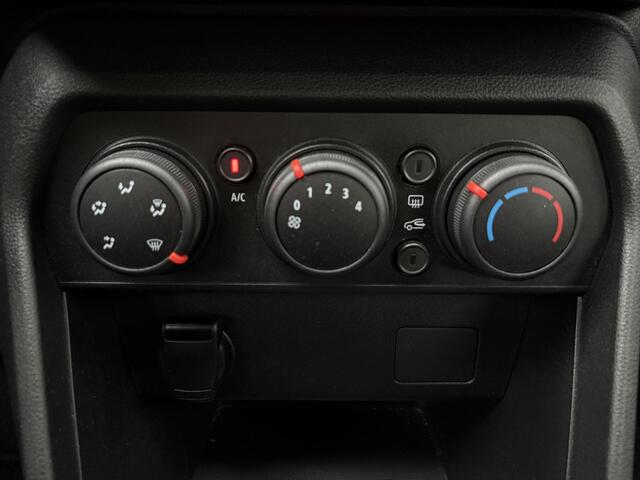 Dacia SANDERO 1.0 TCe 90 Comfort / Trekhaak / Navigatie via Apple CarPlay/Android Auto / Airco / Cruise Control /