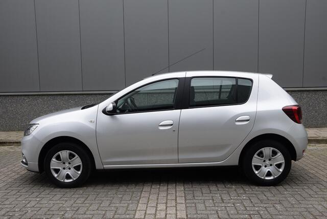 Dacia SANDERO 0.9 TCe Laureate | Trekhaak | Dealer onderhouden | Cruise control |