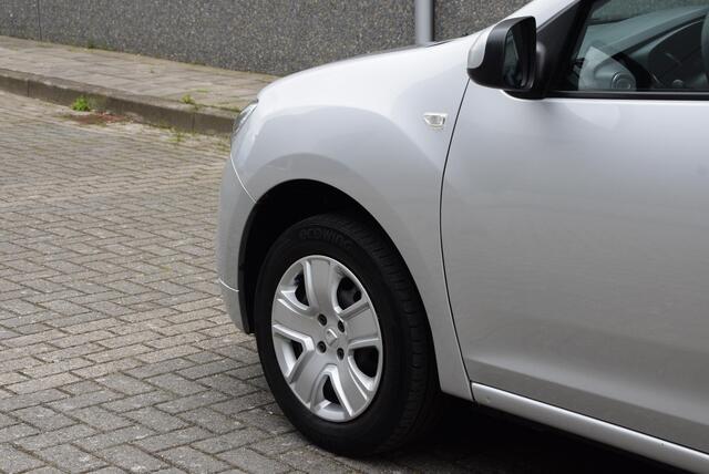 Dacia SANDERO 0.9 TCe Laureate | Trekhaak | Dealer onderhouden | Cruise control |