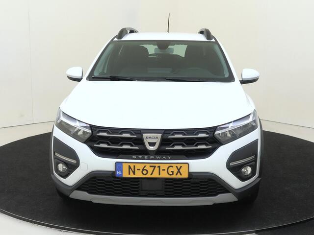 Dacia SANDERO Stepway 1.0 TCe 90 Comfort | Assistentie Pakket | Pack Easy | Pack Medianav | achteropkomend verkeer waarschuwing | airco automatisch | Apple Carplay/Android | cruise control |