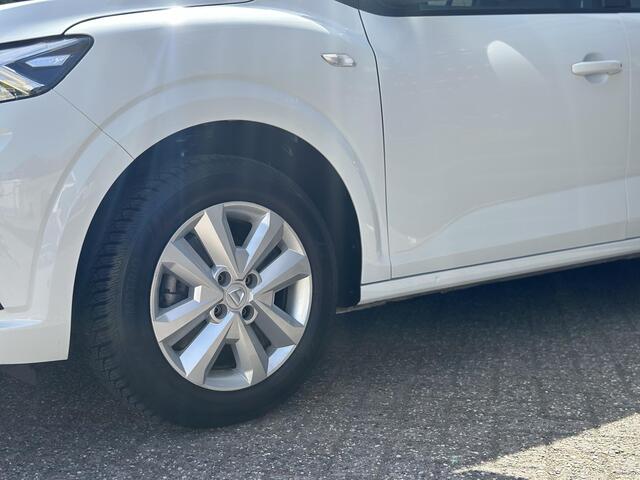 Dacia SANDERO 1.0 TCe 90 Comfort | Parkeersensoren achter | Apple Carplay/Android Auto | Lage kilometerstand | Dealeronderhouden | Eerste eigenaar | Nederlandse auto | Trekhaak | All seasonbanden |