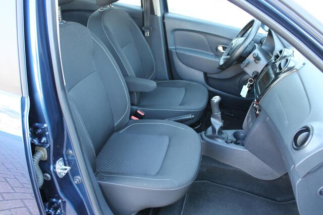 Dacia SANDERO 0.9 TCe 90pk Laureate Airco Navi Camera Carplay Trekhaak Perfect onderhouden