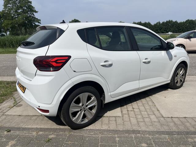 Dacia SANDERO 1.0 TCe 90 Expression / Automaat / Apple Carplay - Android Auto / Parkeerhulp. Achter /