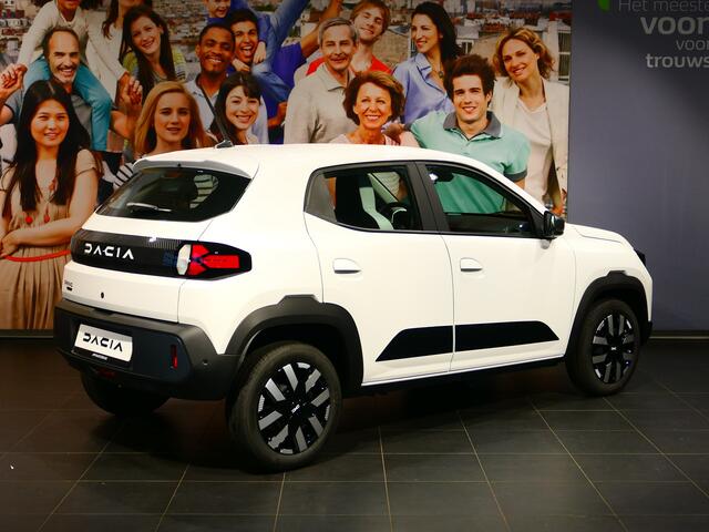 Dacia Spring Expression 65 26.8 kWh - BPM Voordeel - Voorraadvoordeel: ¤ 2.667 - DC Lader - - Snellaadfunctie, cruise, airco