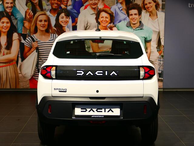 Dacia Spring Expression 65 26.8 kWh - BPM Voordeel - Voorraadvoordeel: ¤ 2.667 - DC Lader - - Snellaadfunctie, cruise, airco