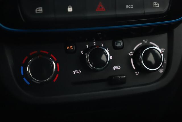 Dacia Spring Business 27 kWh Automaat Leder Navigatie Camera Airco Cruise 14 inch LMV Elektrische Ramen