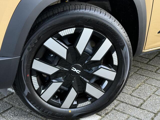 Dacia Spring Extreme 65 26.8 kWh | Snel laden | Armsteun | Camera | Beschikbaar per 06/2025