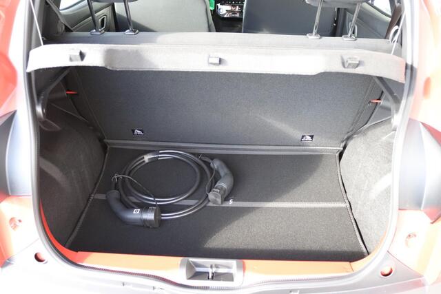 Dacia Spring 65pk Extreme 26.8 kWh | Achteruitrijcamera | DC Snellader 30kW | Navigatie |