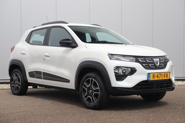 Dacia Spring Comfort Plus 27 kWh Navigatie Achteruitrijcamera Carplay Android Airco 14 inch
