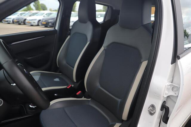 Dacia Spring Comfort Plus 27 kWh Navigatie Achteruitrijcamera Carplay Android Airco 14 inch