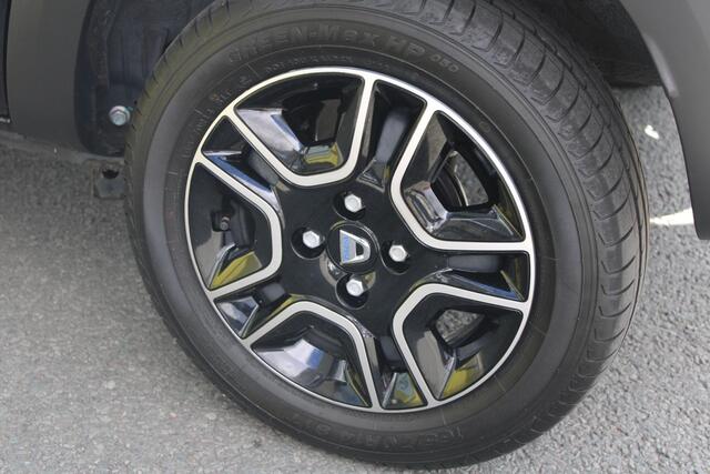 Dacia Spring Comfort Plus 27 kWh | CAMERA | PARKEERSENSOREN | CRUISE CONTROL | AIRCONDITIONING | APPLE CARPLAY