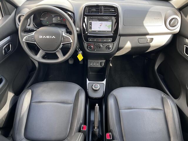 Dacia Spring Expression 27 kWh Automaat / Dealer onderhouden / Facelift model / Navigatie / Apple CarPlay / Camera / Airco /