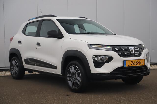 Dacia Spring Business 27 kWh Automaat Leder Navigatie Camera Airco Cruise 14 inch LMV Elektrische Ramen