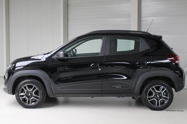 Dacia Spring Expression 27 kWh Navigatie | Camera | Lichtmetalen Velgen | 94% SoH