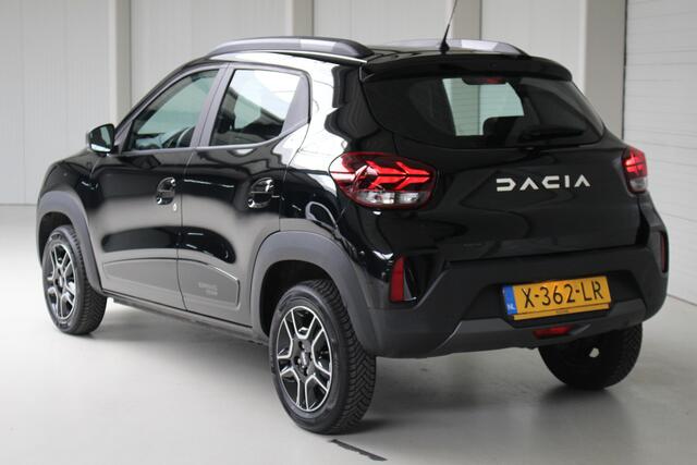 Dacia Spring Expression 27 kWh Navigatie | Camera | Lichtmetalen Velgen | 94% SoH