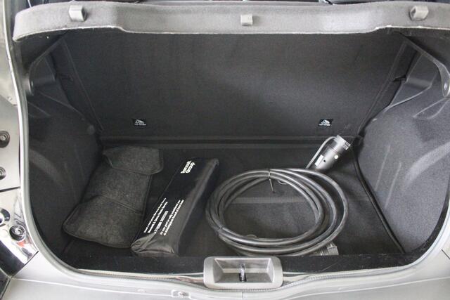 Dacia Spring Expression 27 kWh Navigatie | Camera | Lichtmetalen Velgen | 94% SoH