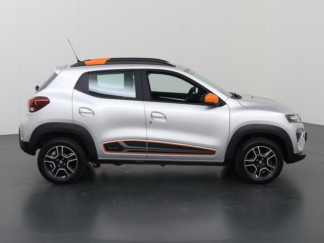 Dacia Spring Comfort Plus 27 kWh | Navigatie | Parkeercamera | Carplay | Cruise Control |