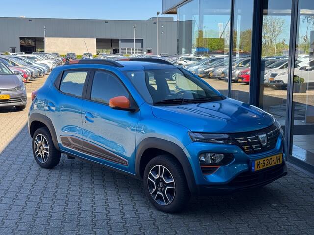 Dacia Spring Essential 27 kWh - camera - navi - leer